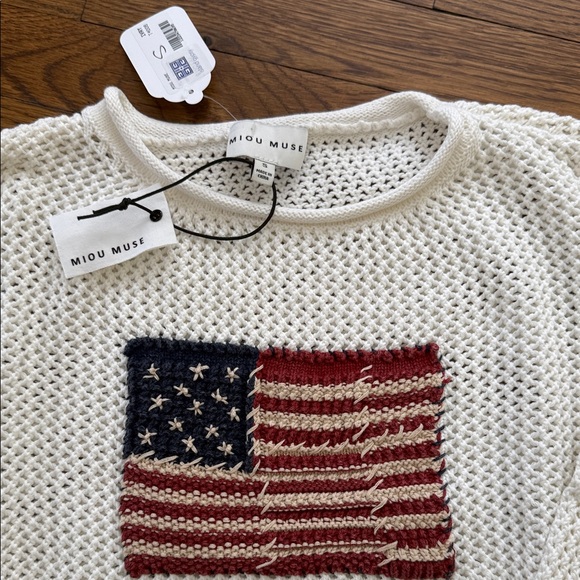 Miou Muse Cream Sweater with American Flag - Picture 6 of 8